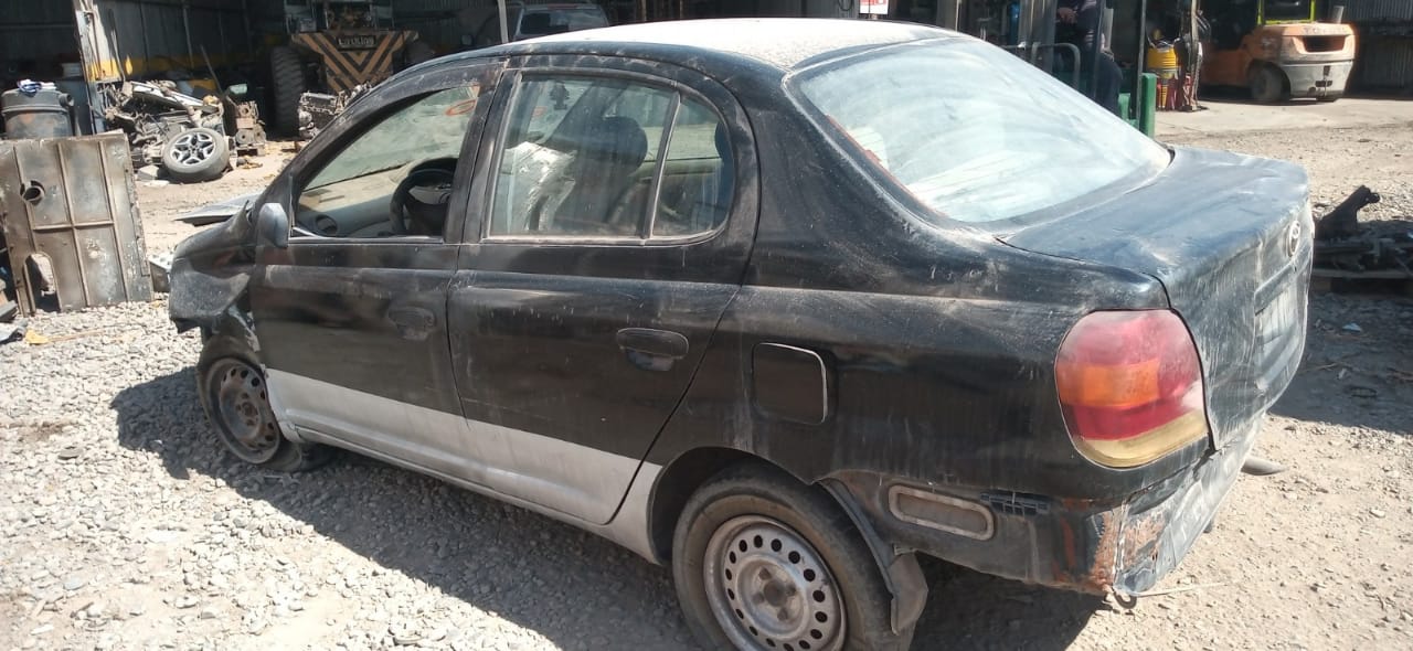  Toyota YARIS 2006    EN DESARME